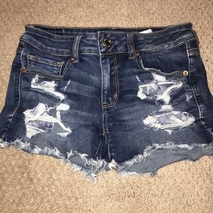 SIZE 6 AMERICAN EAGLE DARK WASH DISTRESSED SHORTS